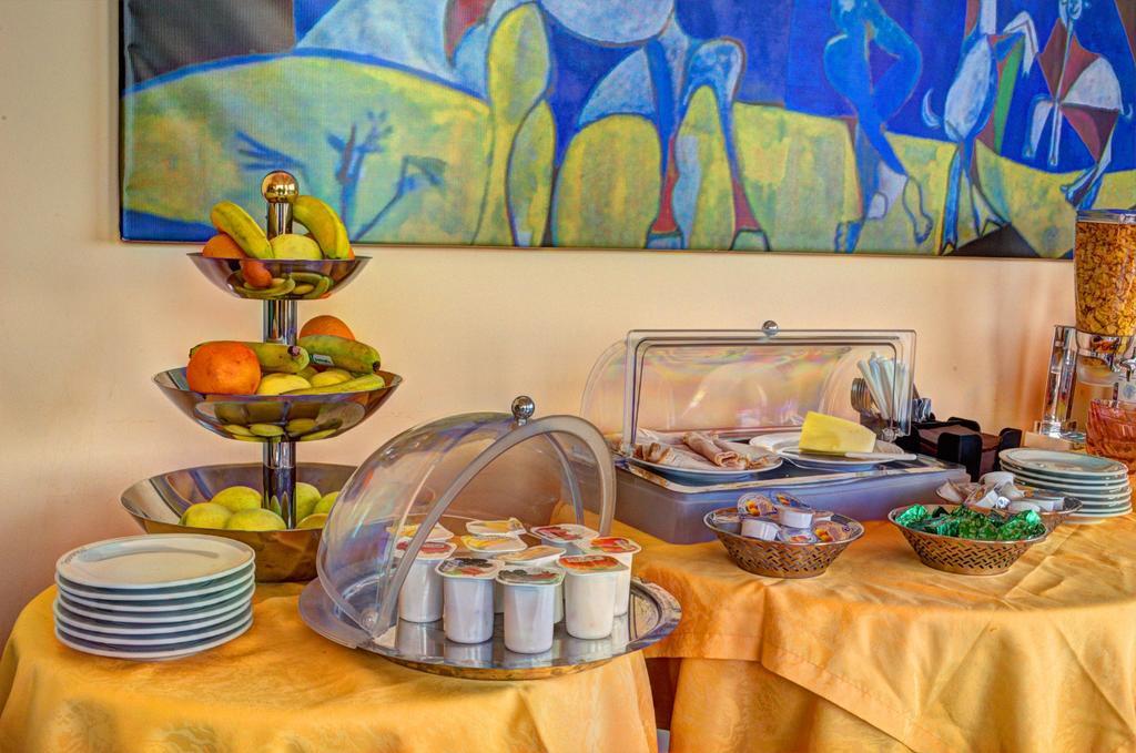 Liberta Hotel 3*