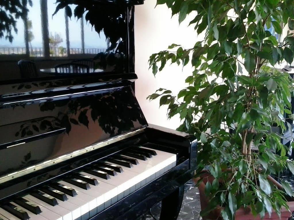 Liberta Hotel